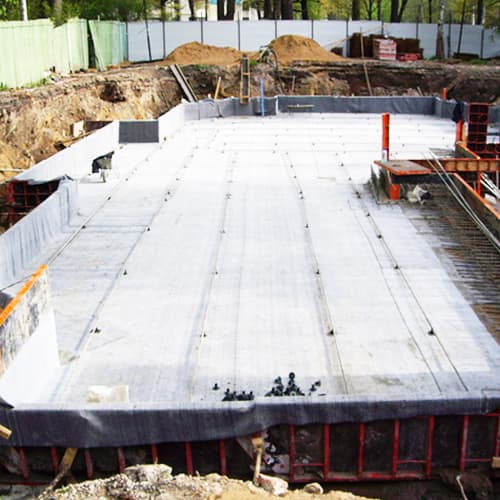 Геоткань используется для защиты фундамента дома