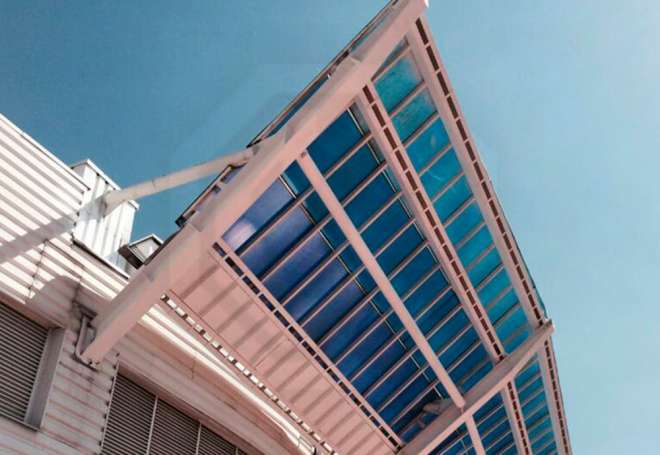 Фото крыши дворца спорта Мегаспорт